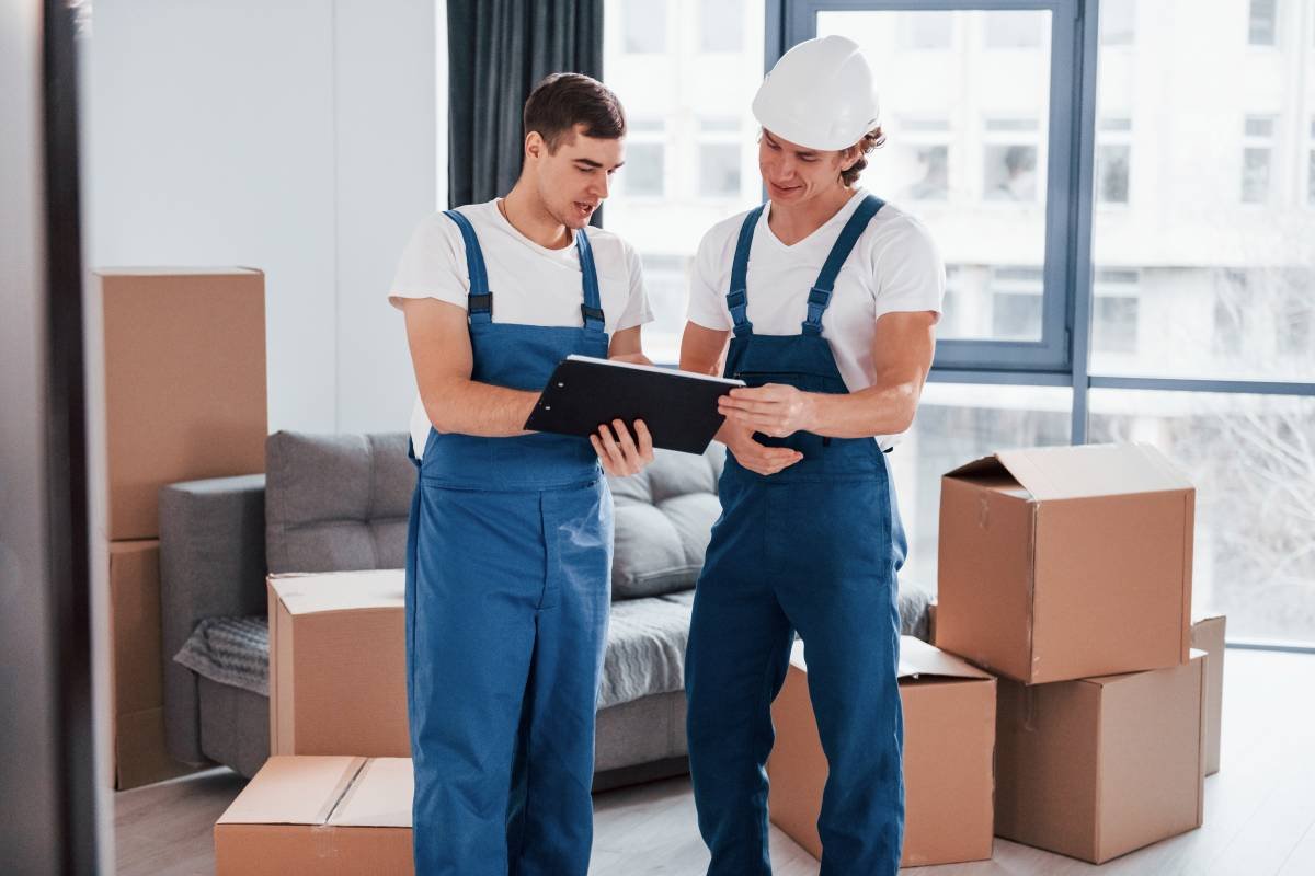 Movers in Al Ain Safe & Secure Transport Services