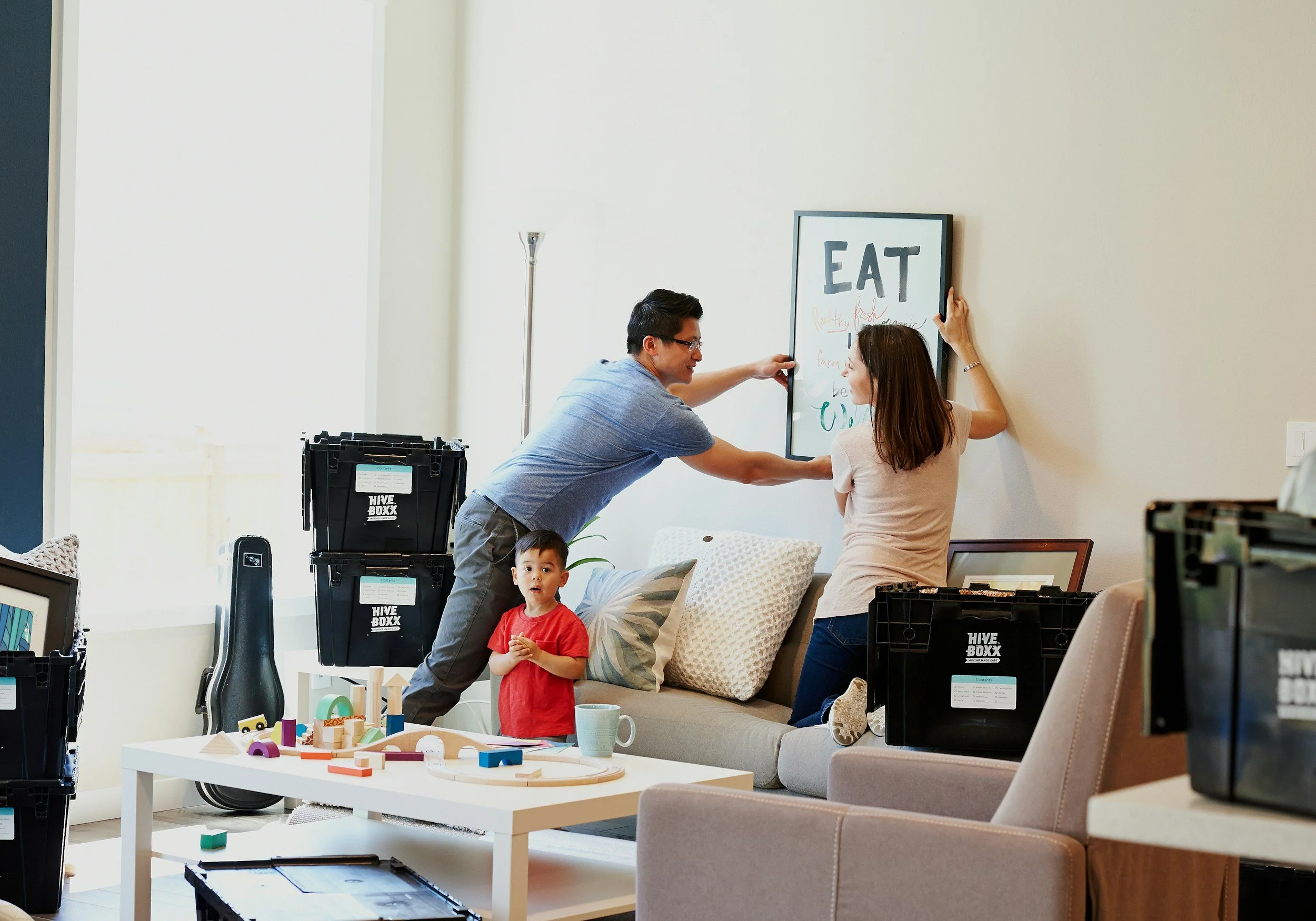Unpacking and Organizing Services in Al Ain